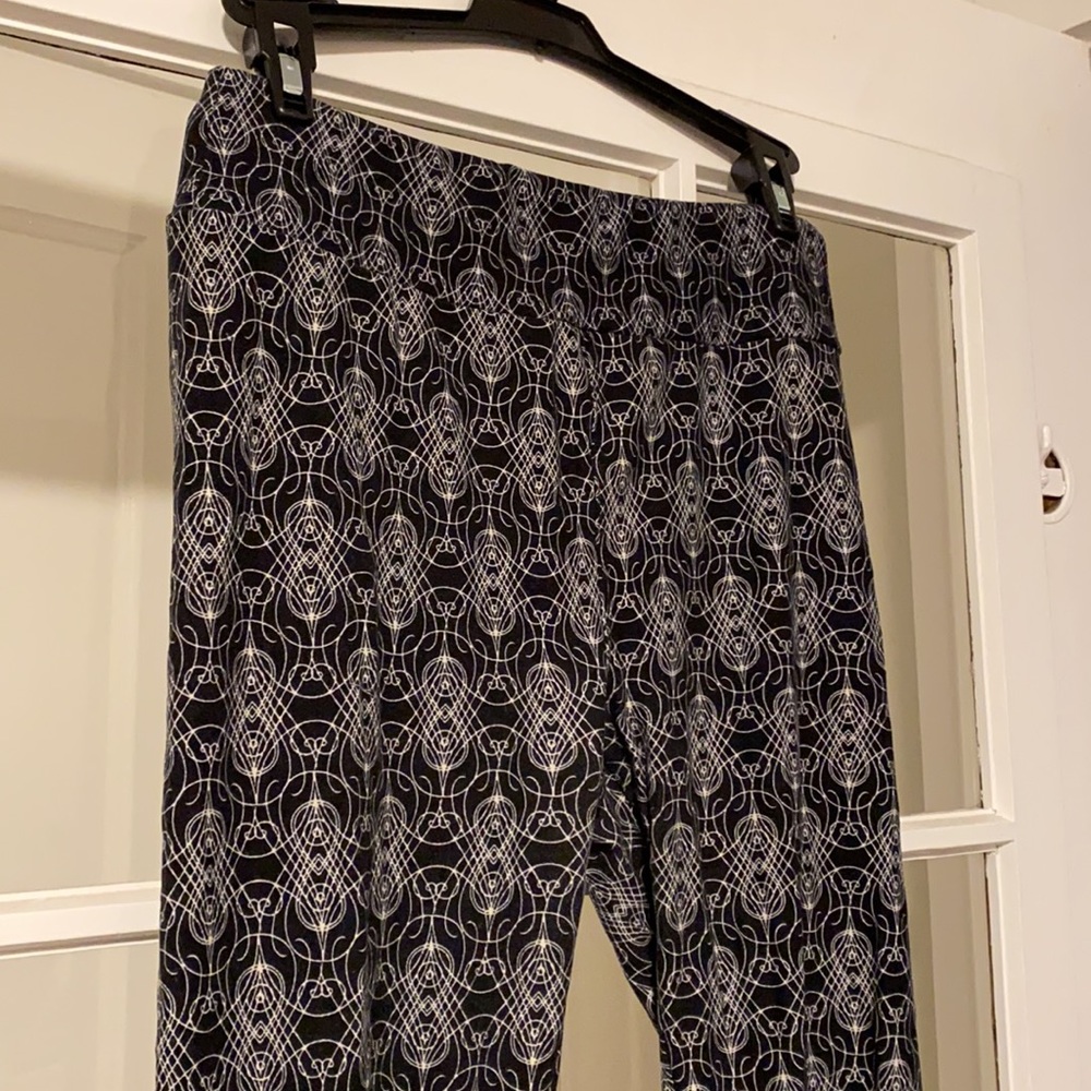 Lularoe black lace leggings